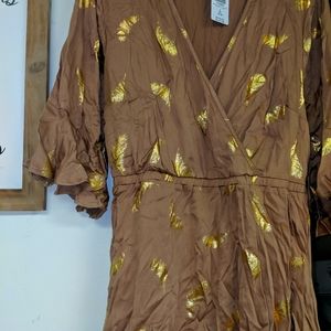 Torrid Size 2 3/4 length sleeve top